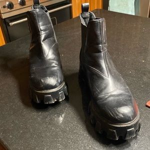 Size 7 black platform boots man made materials